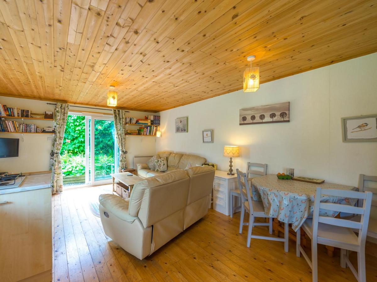 The Log Cabin Adforton Luaran gambar